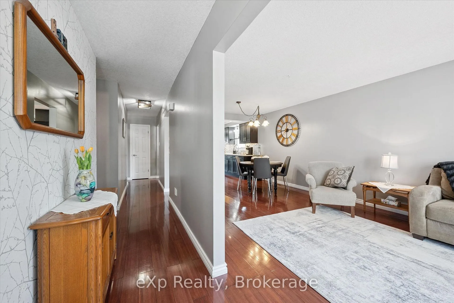 Photo 5 of 4 Peartree Crescent, Guelph, Willow West/Sugarbush/West Acres — HOMEH