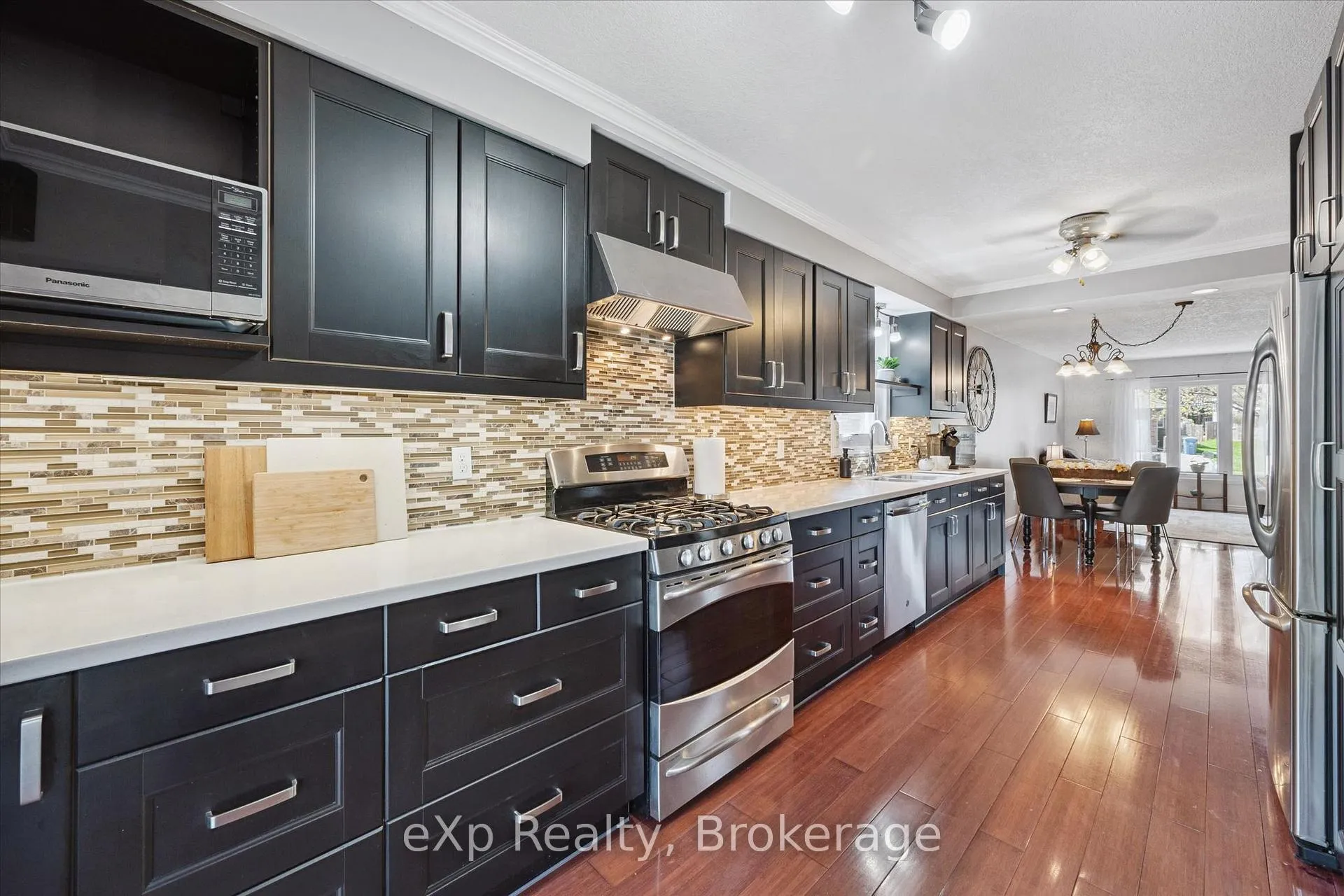 Photo 12 of 4 Peartree Crescent, Guelph, Willow West/Sugarbush/West Acres — HOMEH