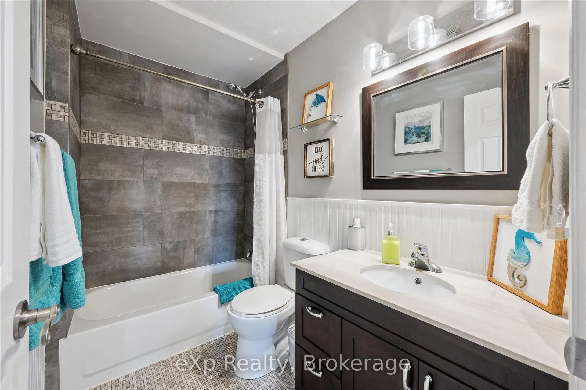 Photo 18 of 4 Peartree Crescent, Guelph, Willow West/Sugarbush/West Acres — HOMEH