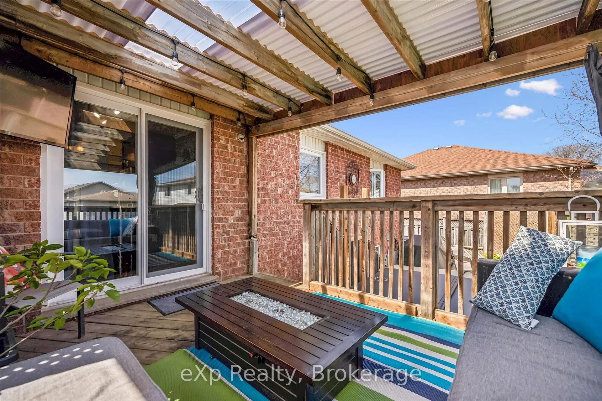 Photo 31 of 4 Peartree Crescent, Guelph, Willow West/Sugarbush/West Acres — HOMEH