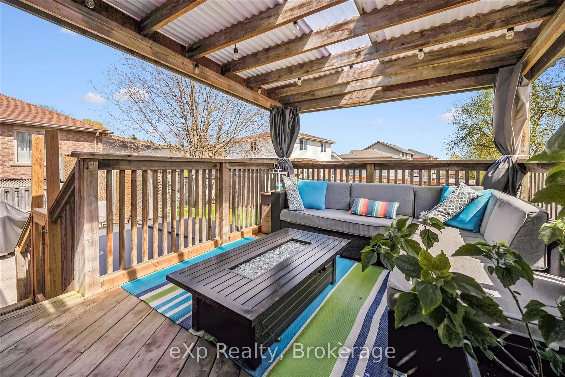Photo 32 of 4 Peartree Crescent, Guelph, Willow West/Sugarbush/West Acres — HOMEH