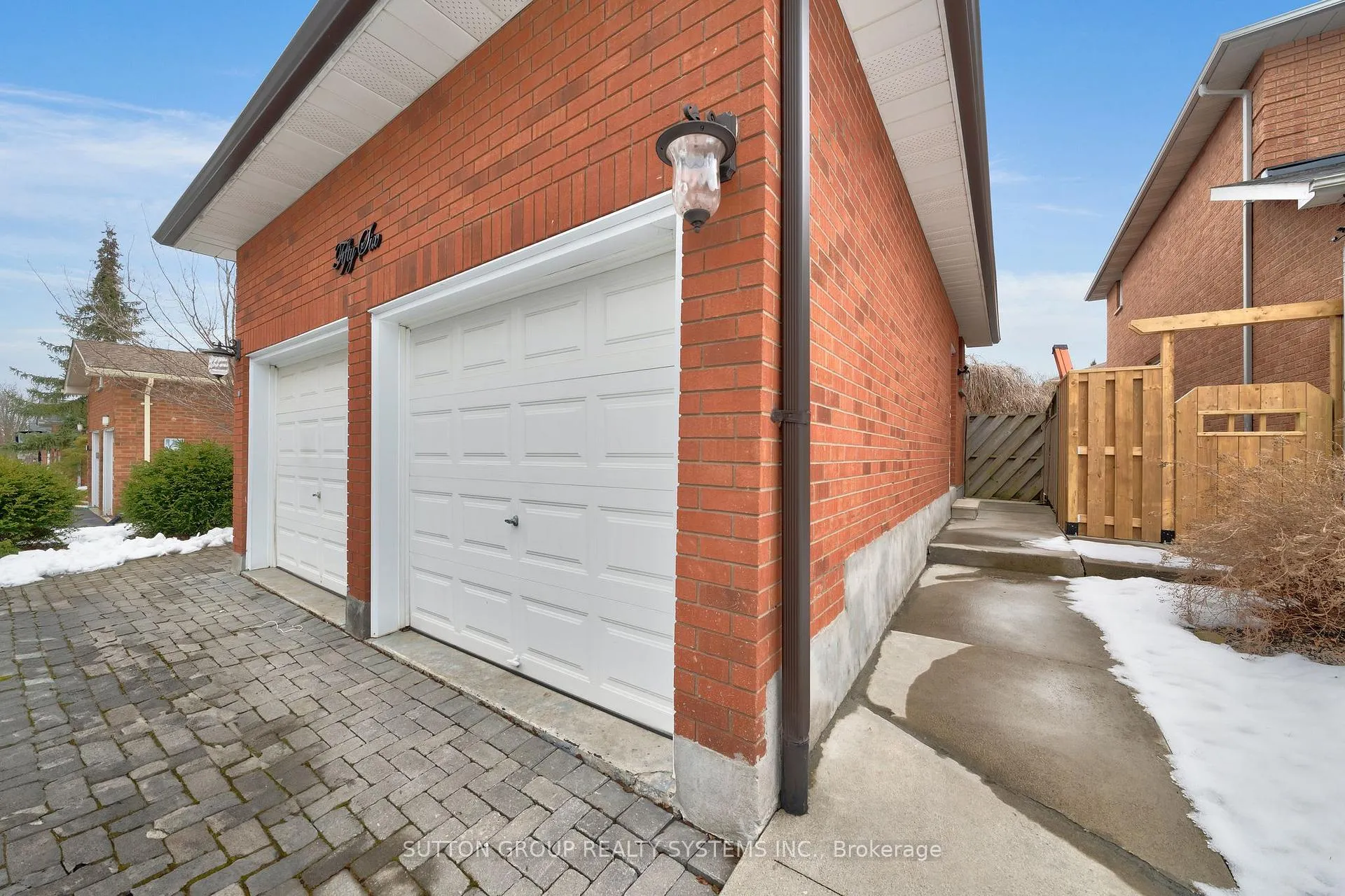 Photo 2 of Unit Lower, 56 Ballard Crescent, Newmarket, Armitage — HOMEH