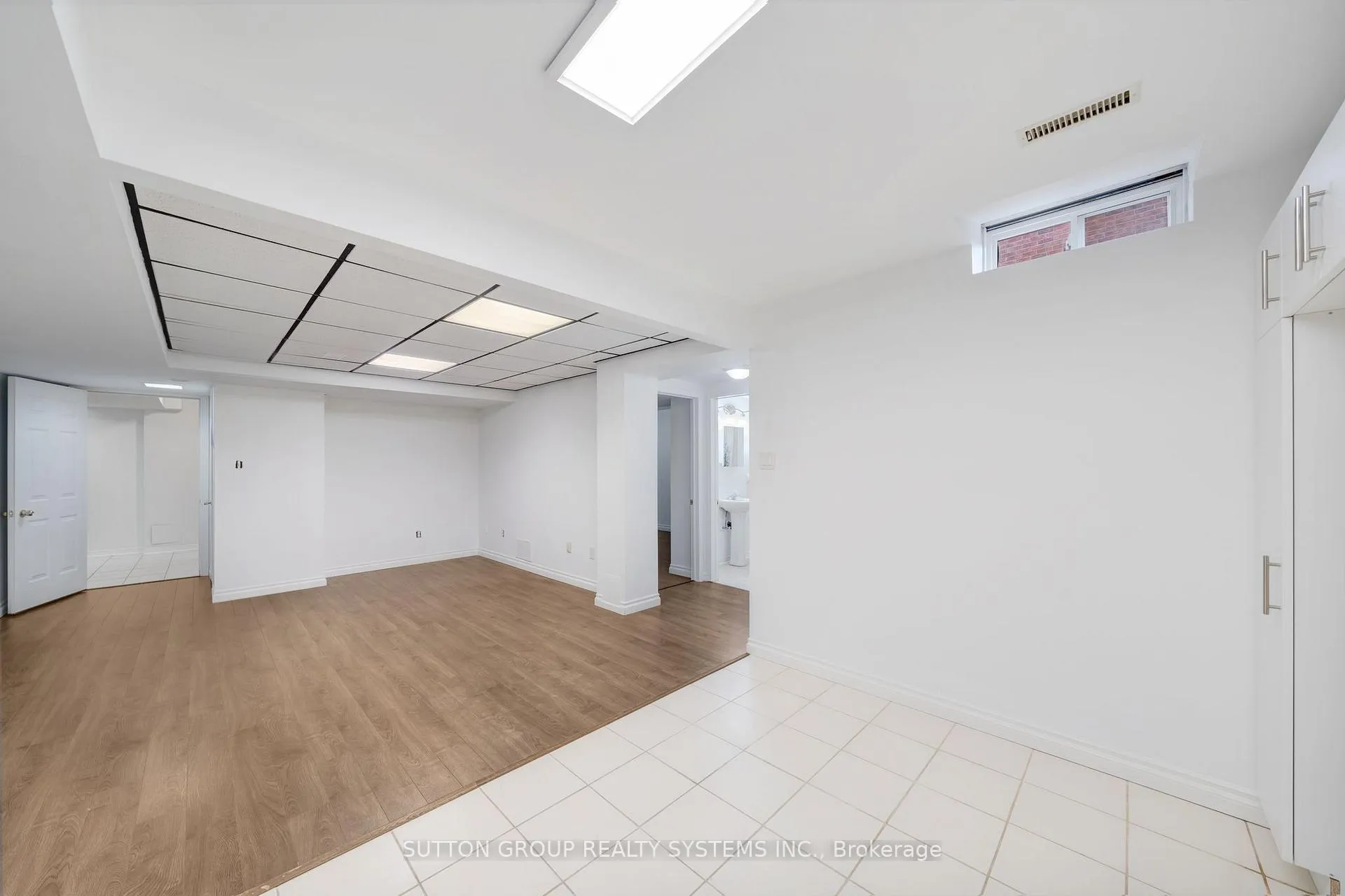 Photo 11 of Unit Lower, 56 Ballard Crescent, Newmarket, Armitage — HOMEH