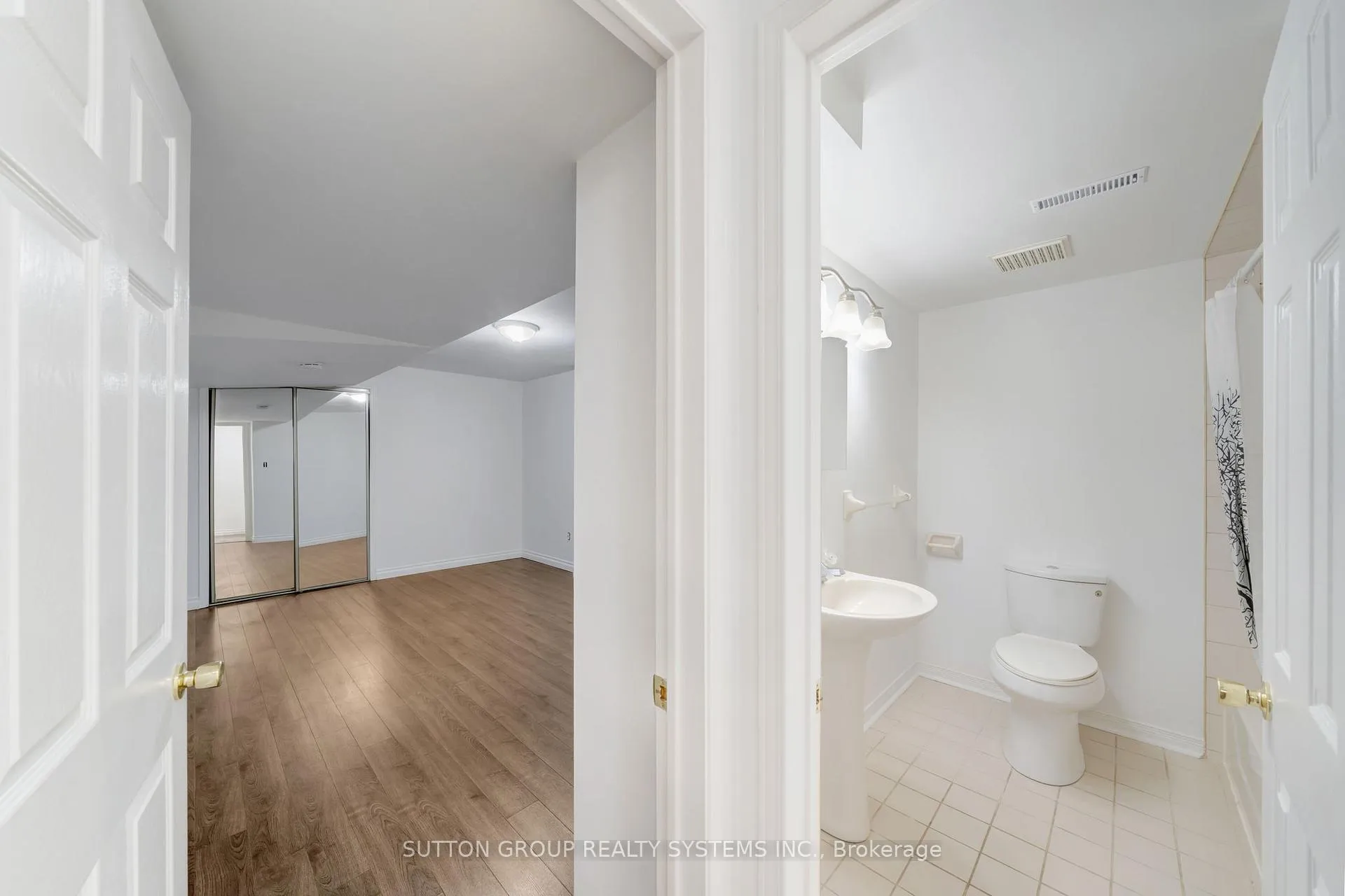 Photo 12 of Unit Lower, 56 Ballard Crescent, Newmarket, Armitage — HOMEH