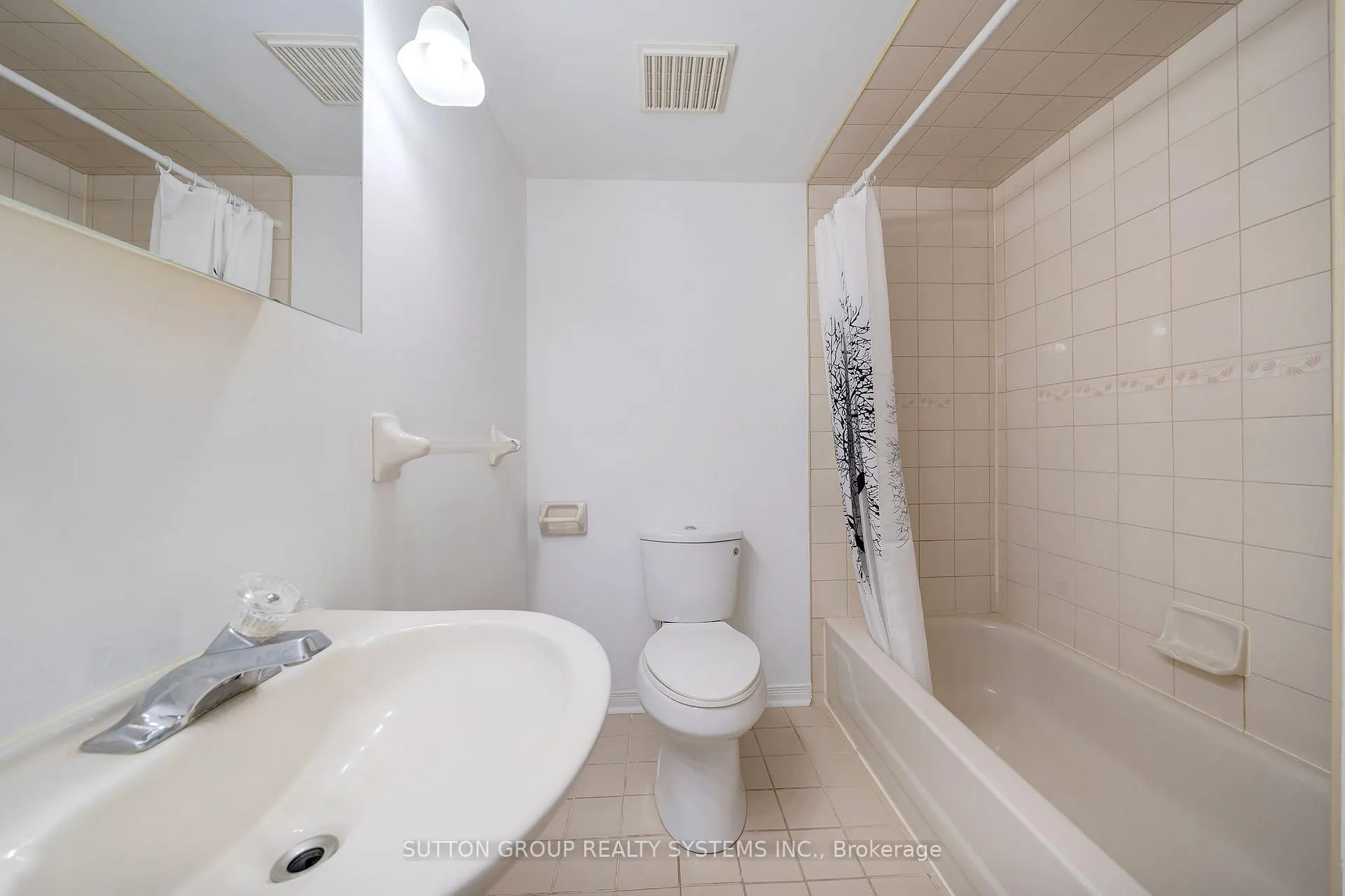 Photo 16 of Unit Lower, 56 Ballard Crescent, Newmarket, Armitage — HOMEH