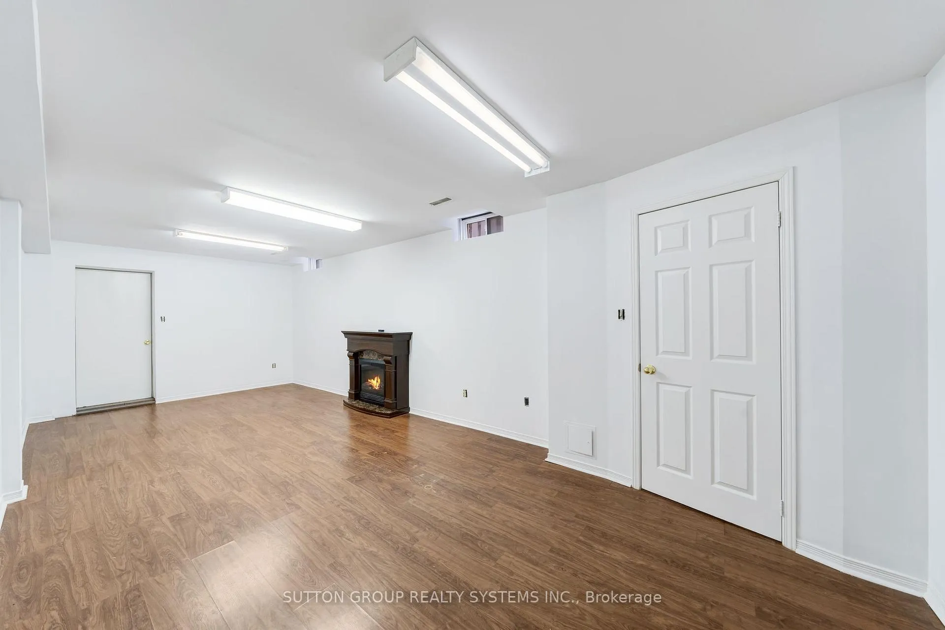 Photo 19 of Unit Lower, 56 Ballard Crescent, Newmarket, Armitage — HOMEH