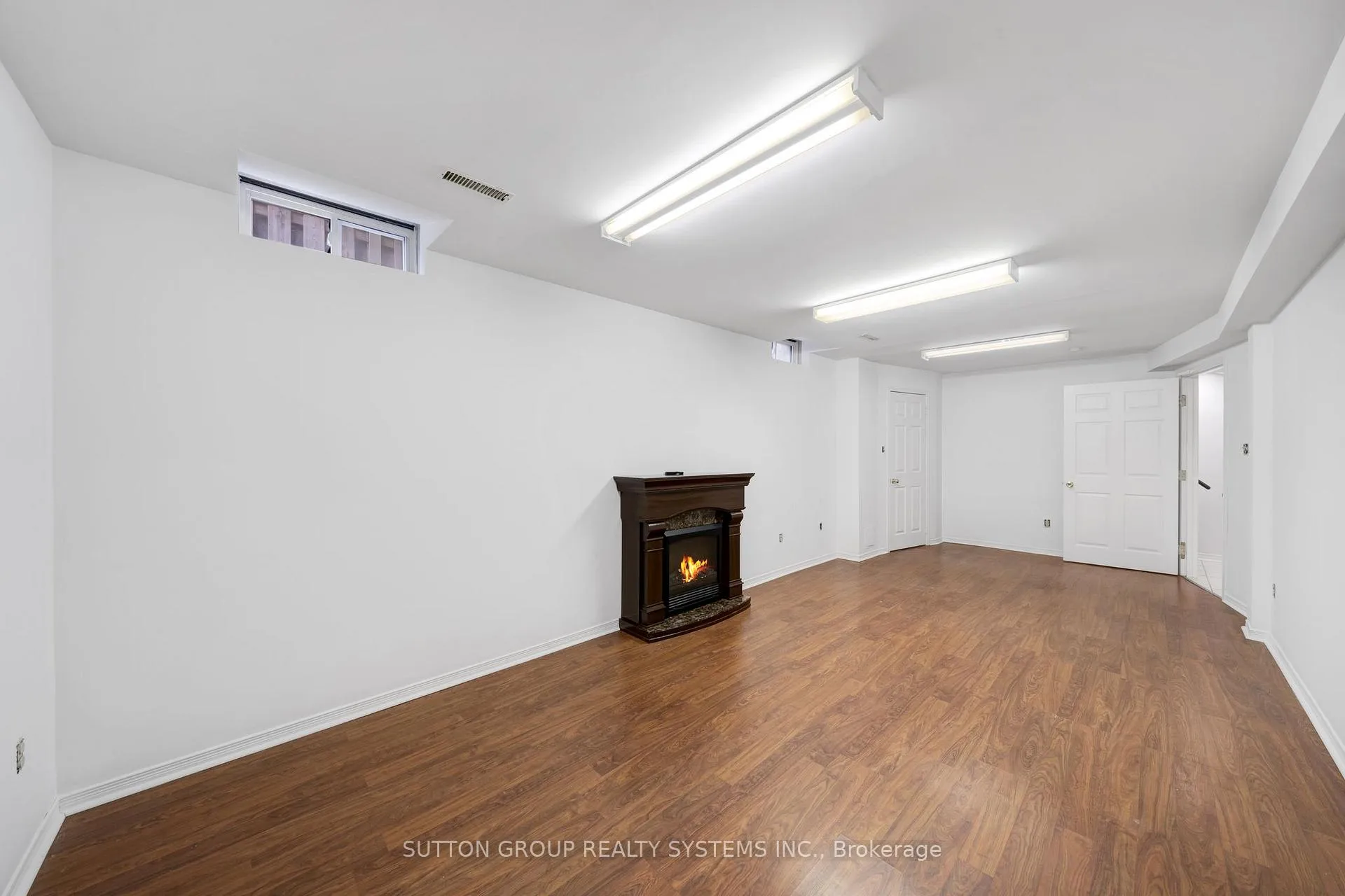 Photo 20 of Unit Lower, 56 Ballard Crescent, Newmarket, Armitage — HOMEH