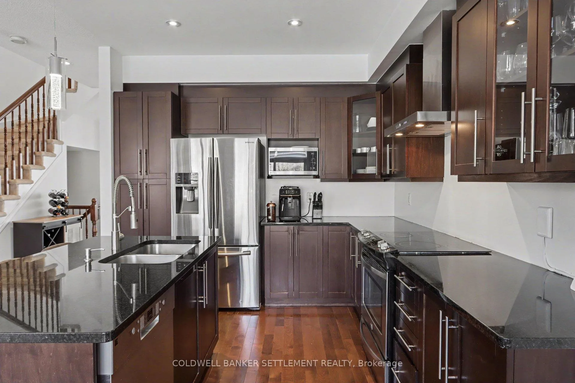 Photo 13 of 144 Battersea Crescent, Ottawa, Kanata - Kanata Lakes/Heritage Hills — HOMEH