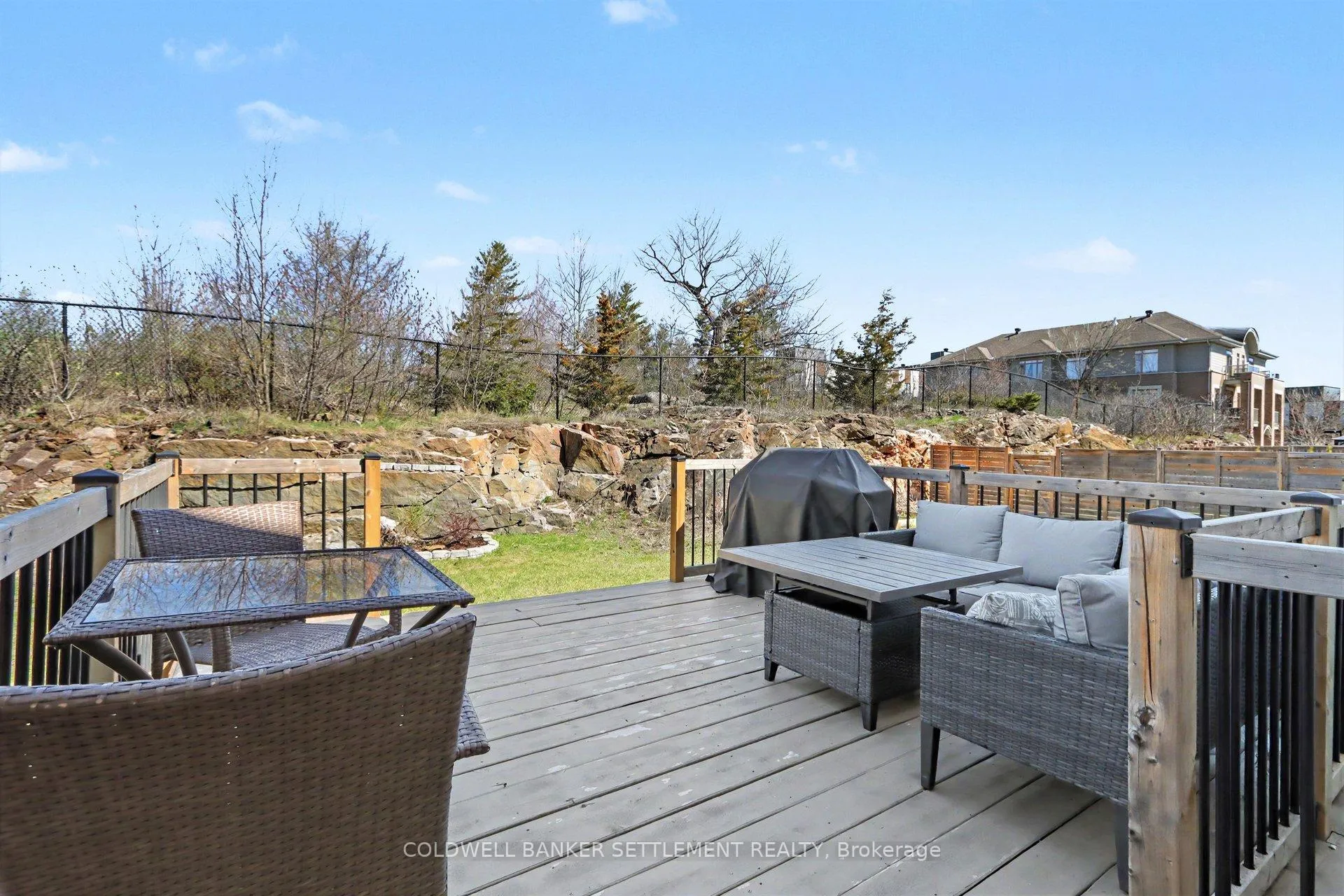 Photo 28 of 144 Battersea Crescent, Ottawa, Kanata - Kanata Lakes/Heritage Hills — HOMEH