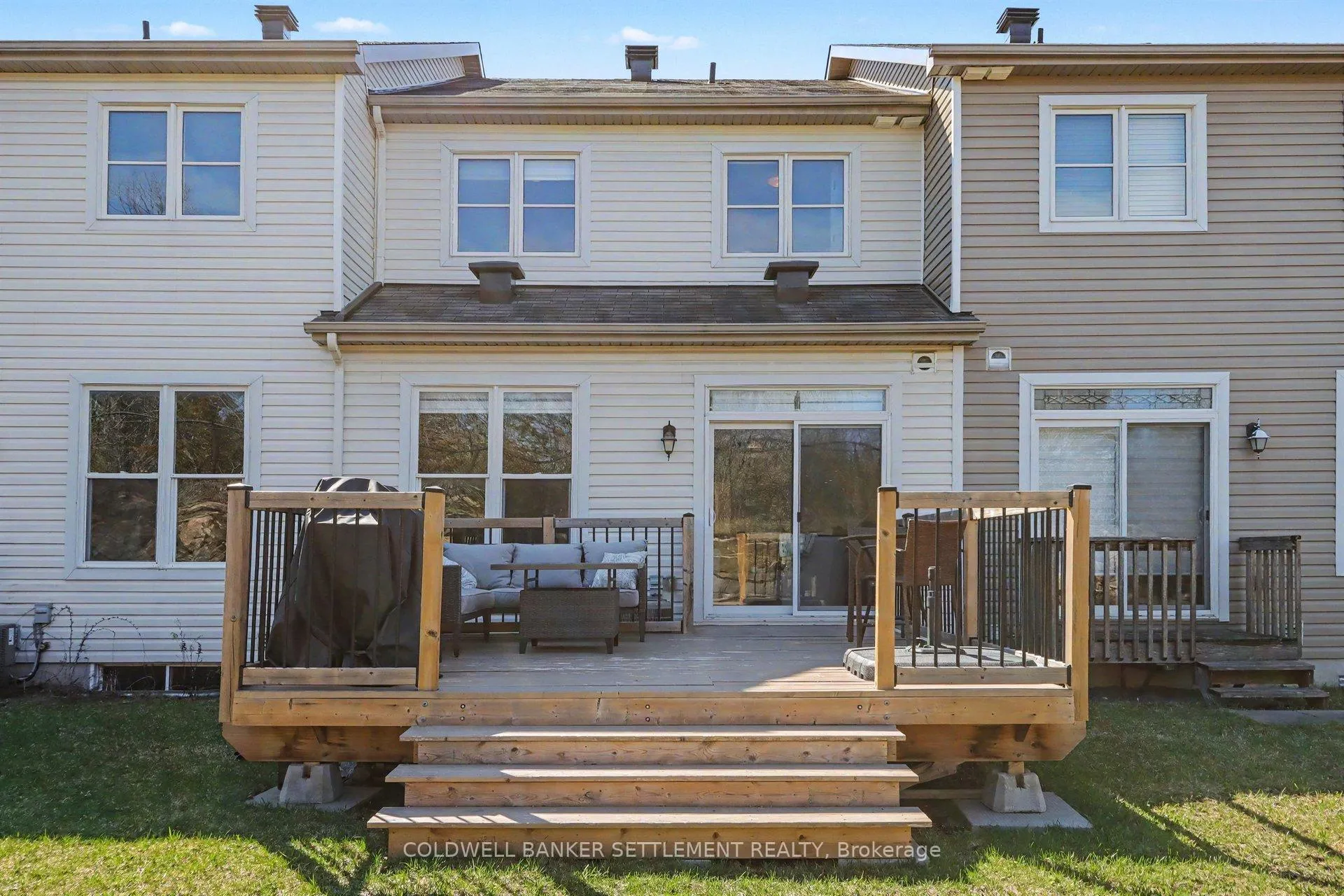 Photo 29 of 144 Battersea Crescent, Ottawa, Kanata - Kanata Lakes/Heritage Hills — HOMEH