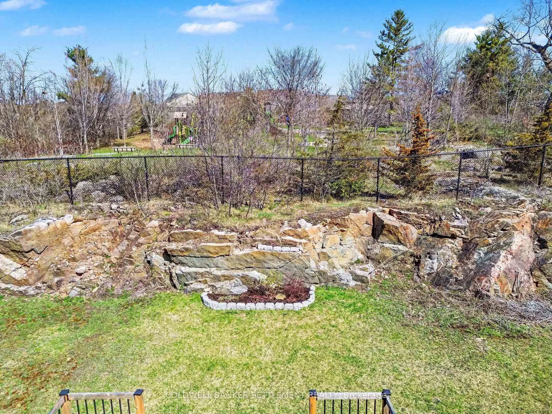 Photo 31 of 144 Battersea Crescent, Ottawa, Kanata - Kanata Lakes/Heritage Hills — HOMEH