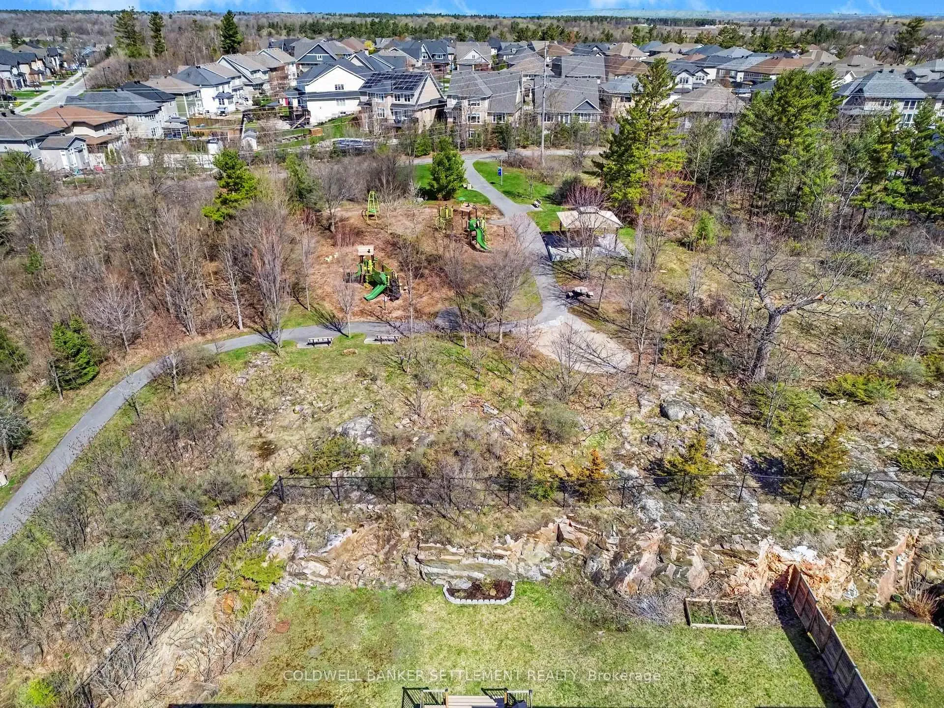 Photo 32 of 144 Battersea Crescent, Ottawa, Kanata - Kanata Lakes/Heritage Hills — HOMEH
