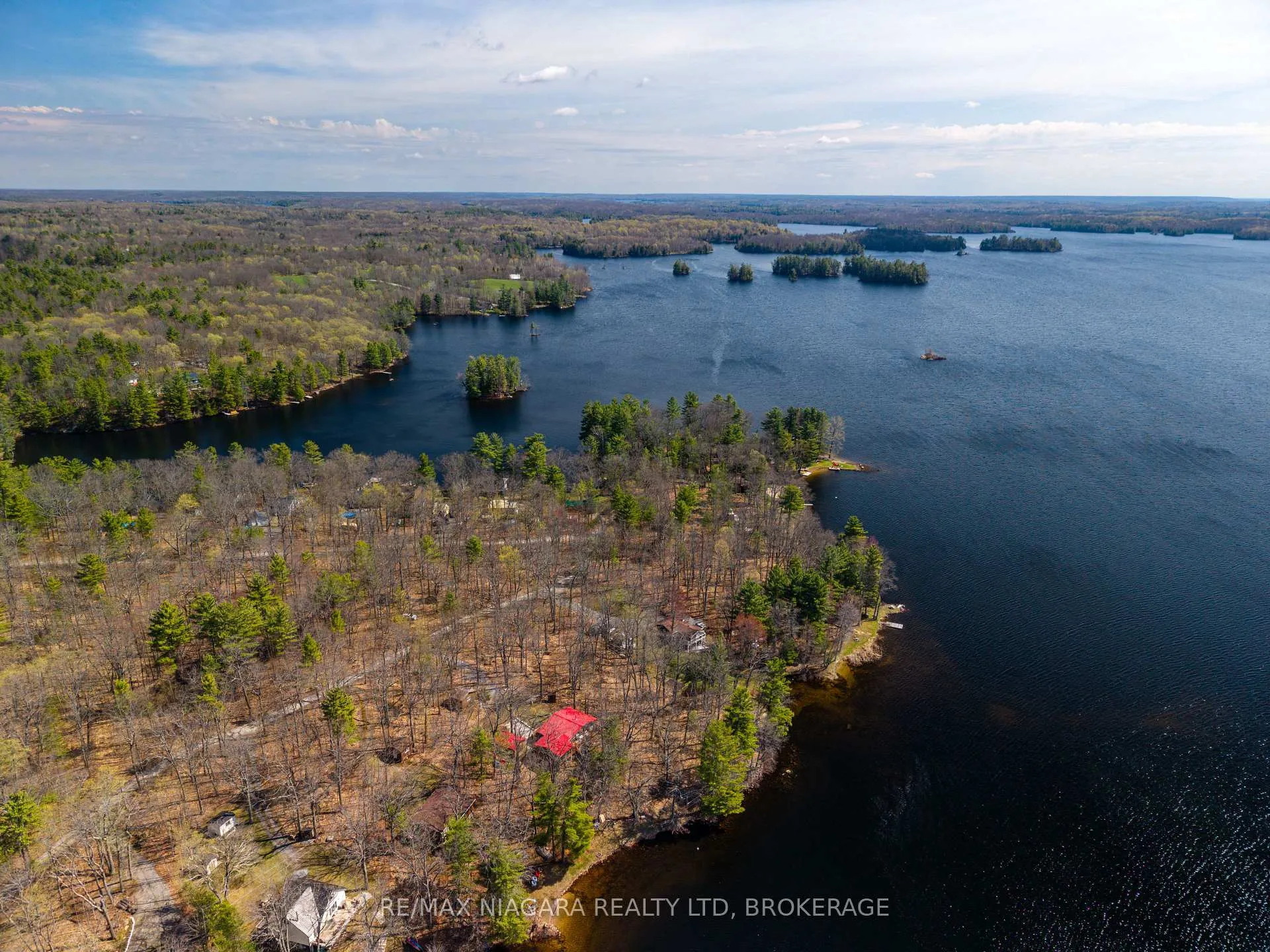 Photo 8 of 127 Oak Shores Lane, Frontenac, Frontenac South — HOMEH
