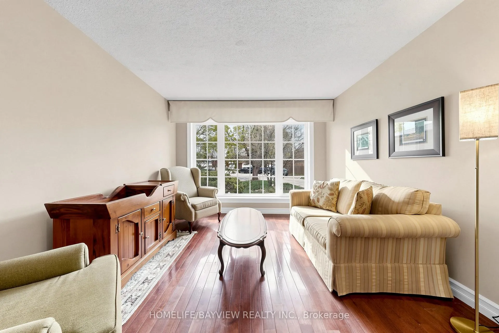 Photo 4 of 6 Epping Court, Markham, Milliken Mills West — HOMEH