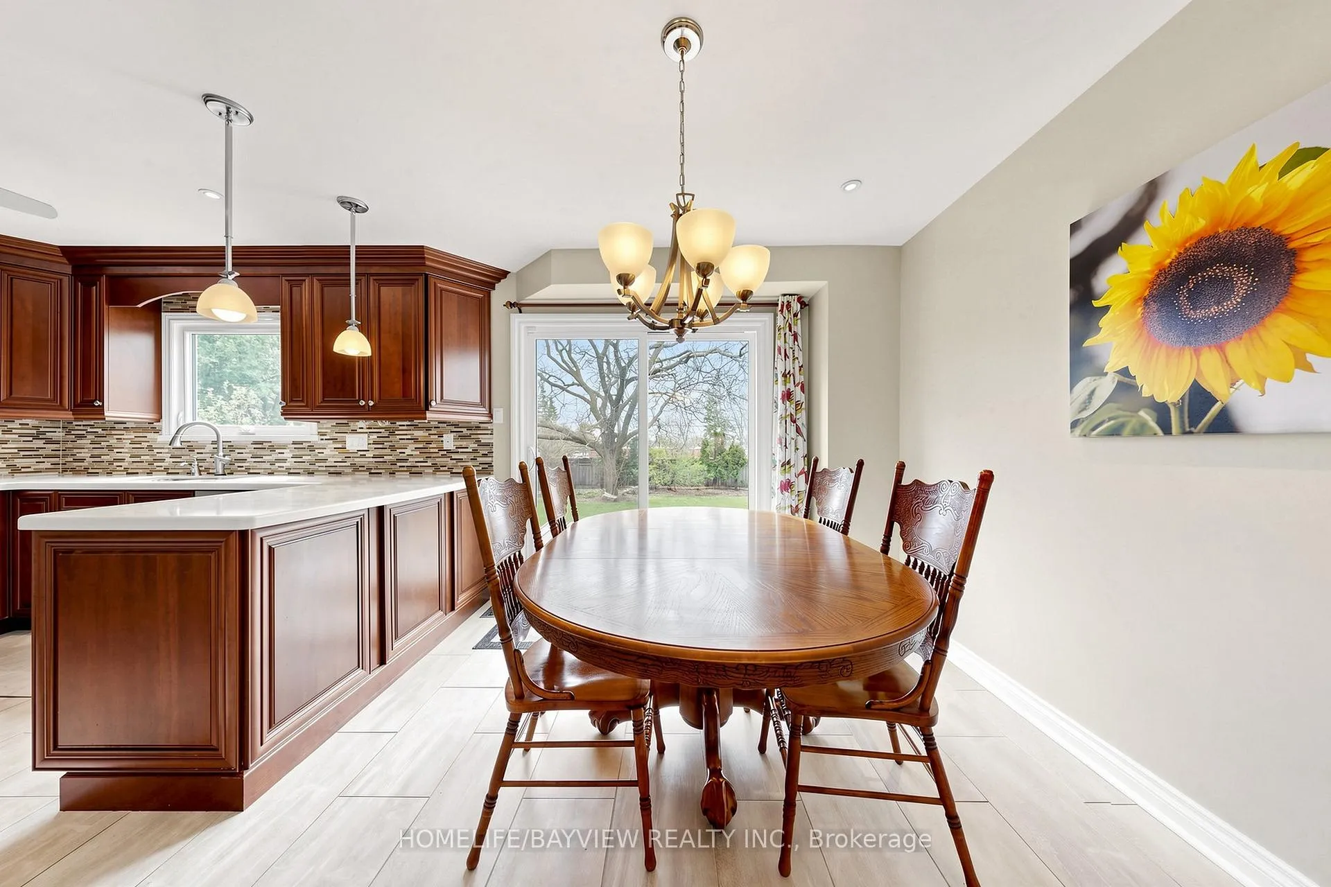 Photo 12 of 6 Epping Court, Markham, Milliken Mills West — HOMEH