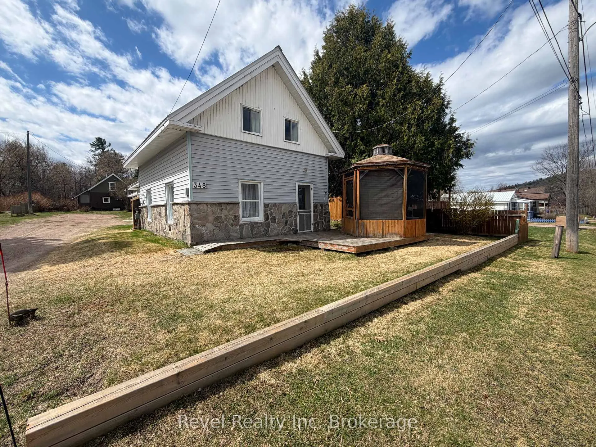 Photo 2 of 348 Poplar Street, Mattawa — HOMEH
