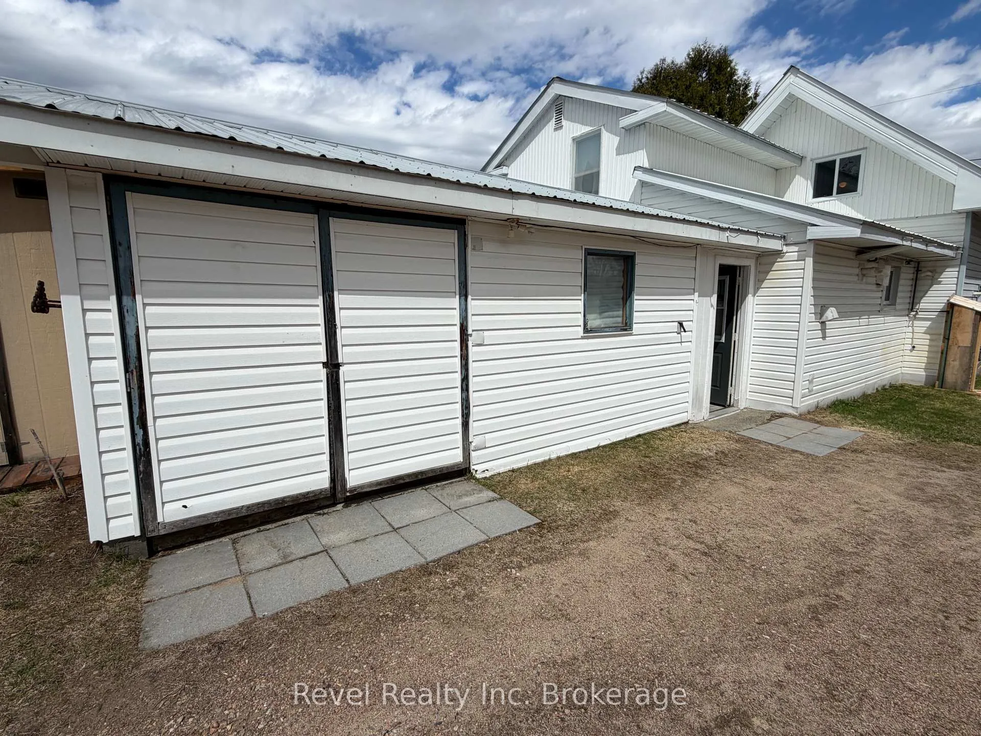 Photo 6 of 348 Poplar Street, Mattawa — HOMEH