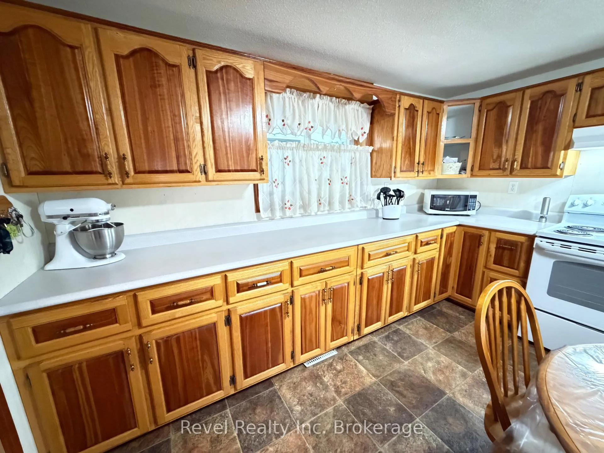 Photo 10 of 348 Poplar Street, Mattawa — HOMEH
