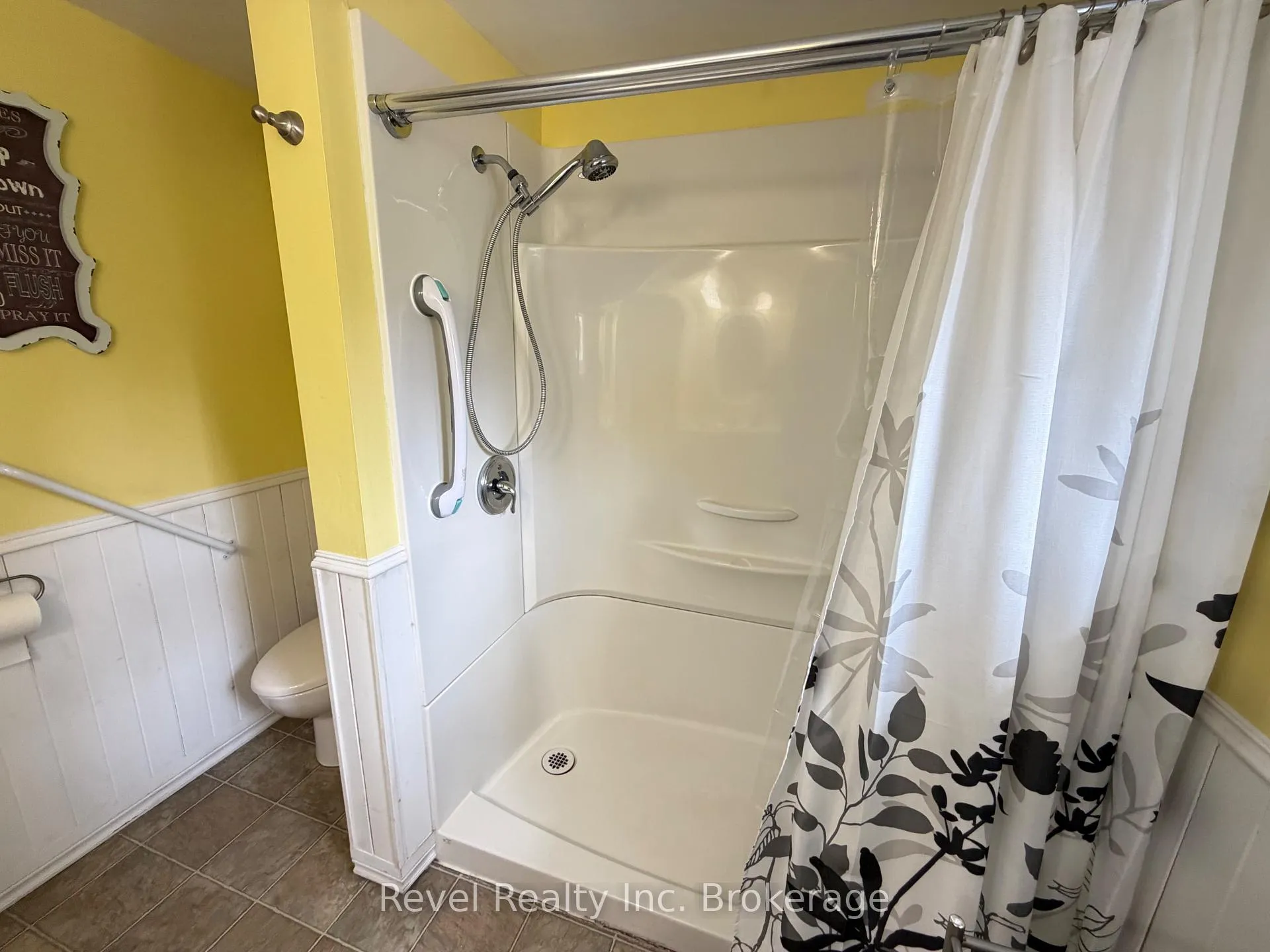 Photo 14 of 348 Poplar Street, Mattawa — HOMEH