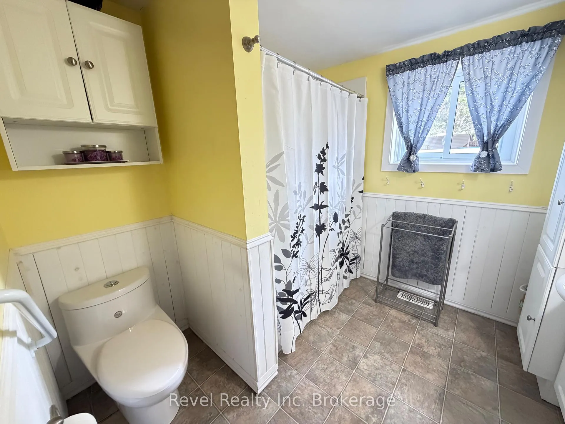 Photo 15 of 348 Poplar Street, Mattawa — HOMEH
