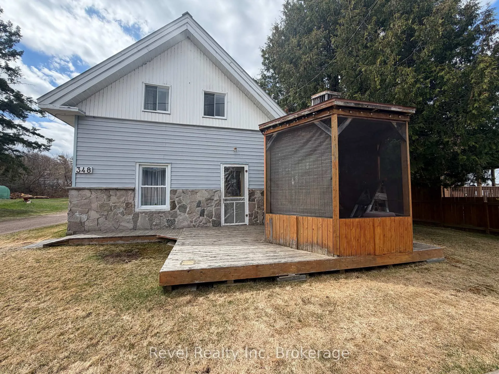 Photo 45 of 348 Poplar Street, Mattawa — HOMEH