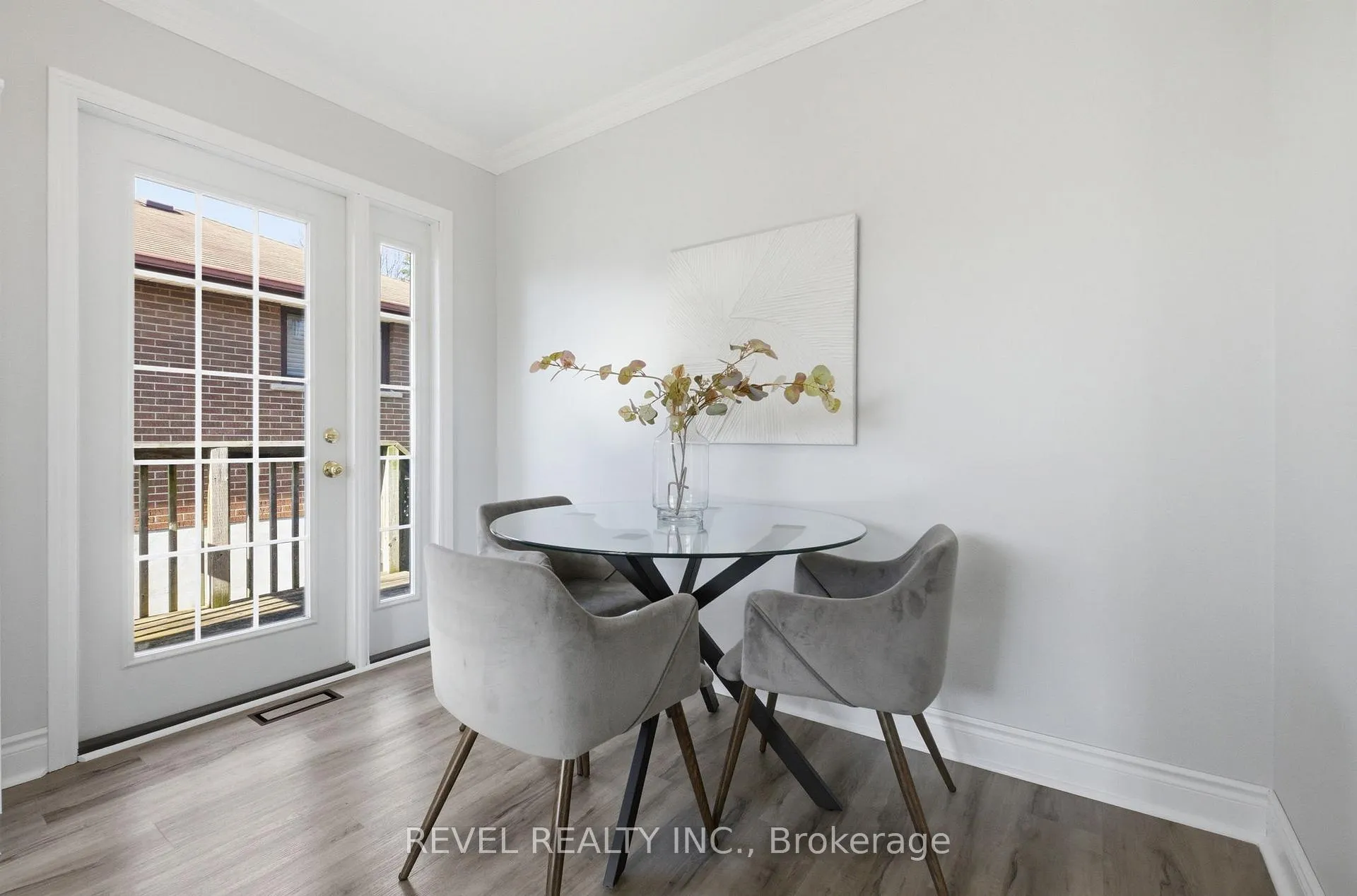Photo 13 of 83 Keewatin Street S, Oshawa, Donevan — HOMEH