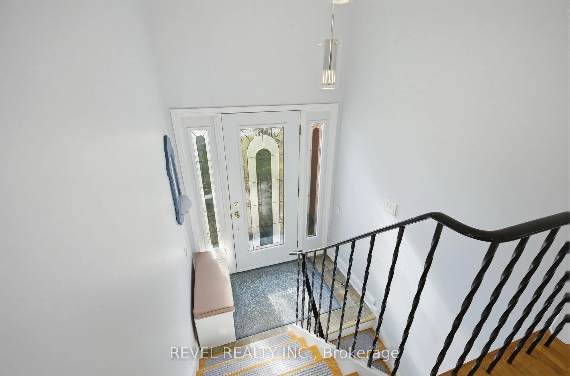 Photo 18 of 83 Keewatin Street S, Oshawa, Donevan — HOMEH