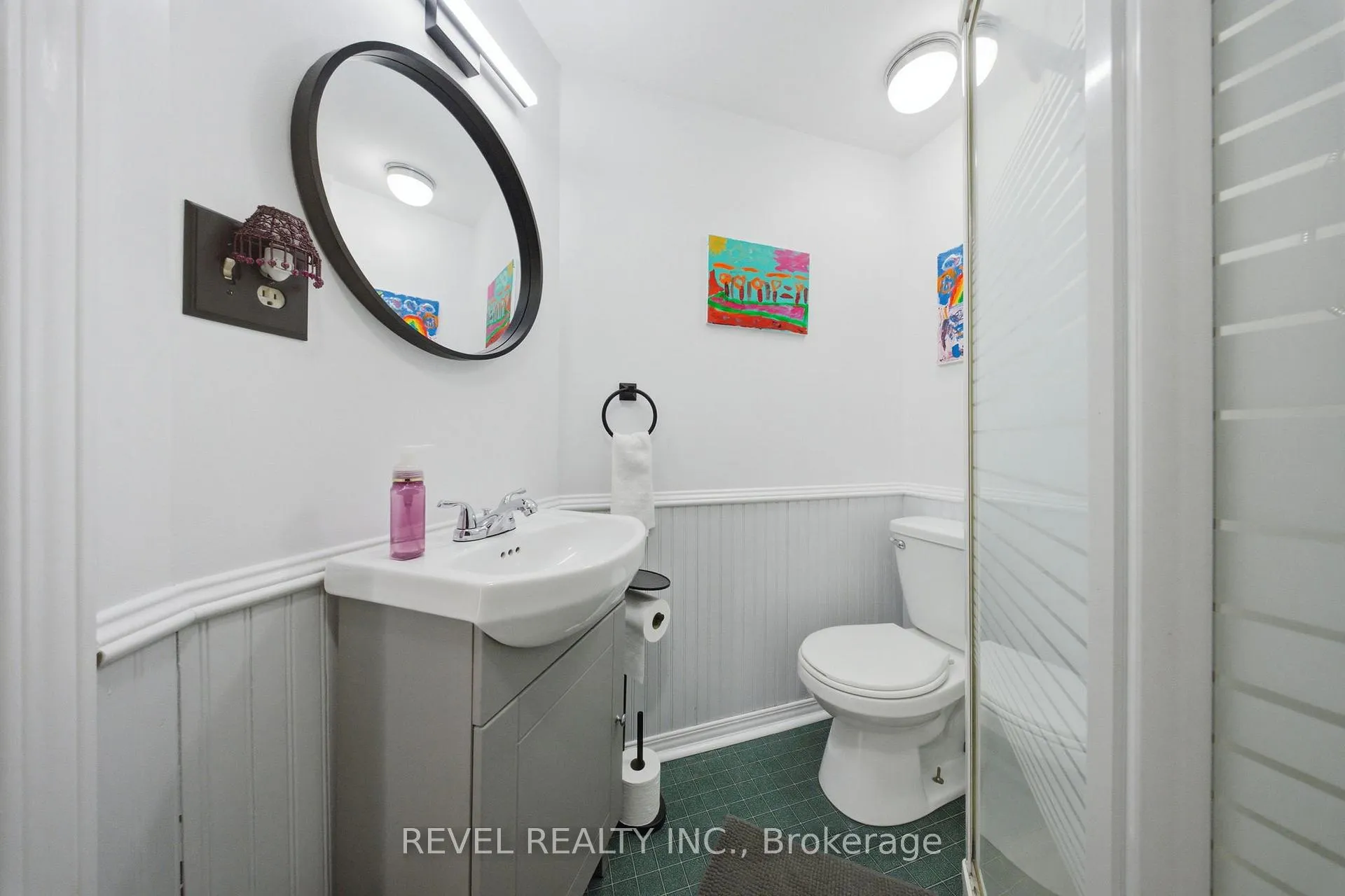 Photo 19 of 83 Keewatin Street S, Oshawa, Donevan — HOMEH