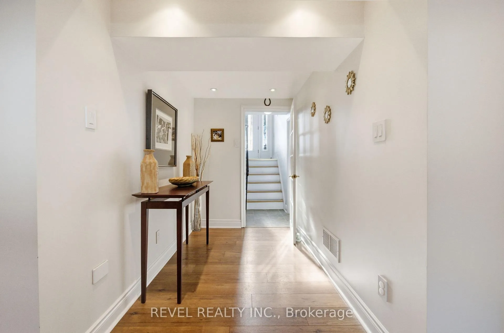 Photo 21 of 83 Keewatin Street S, Oshawa, Donevan — HOMEH