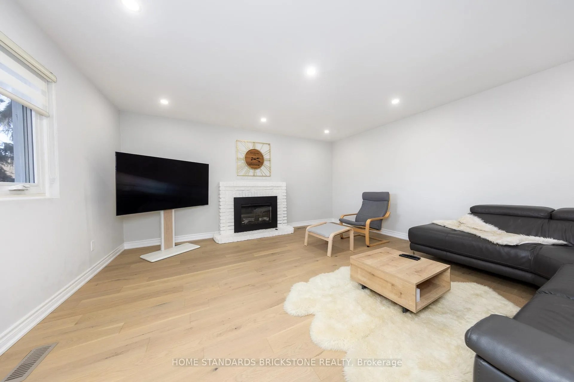 Photo 16 of 25 Hester Court, Markham, Royal Orchard — HOMEH