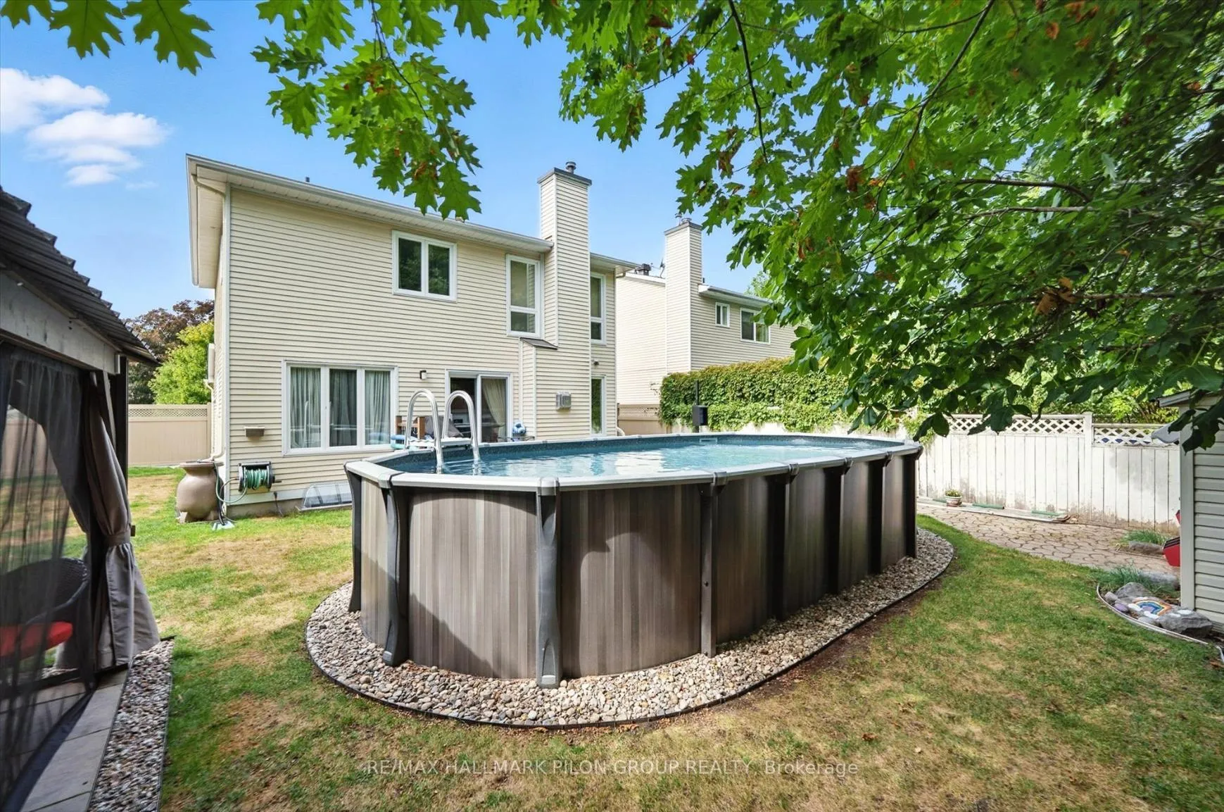 Photo 24 of 6093 Des Treflieres Gardens, Ottawa, Chapel Hill — HOMEH