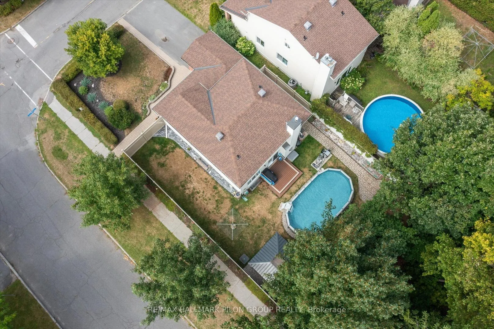 Photo 27 of 6093 Des Treflieres Gardens, Ottawa, Chapel Hill — HOMEH