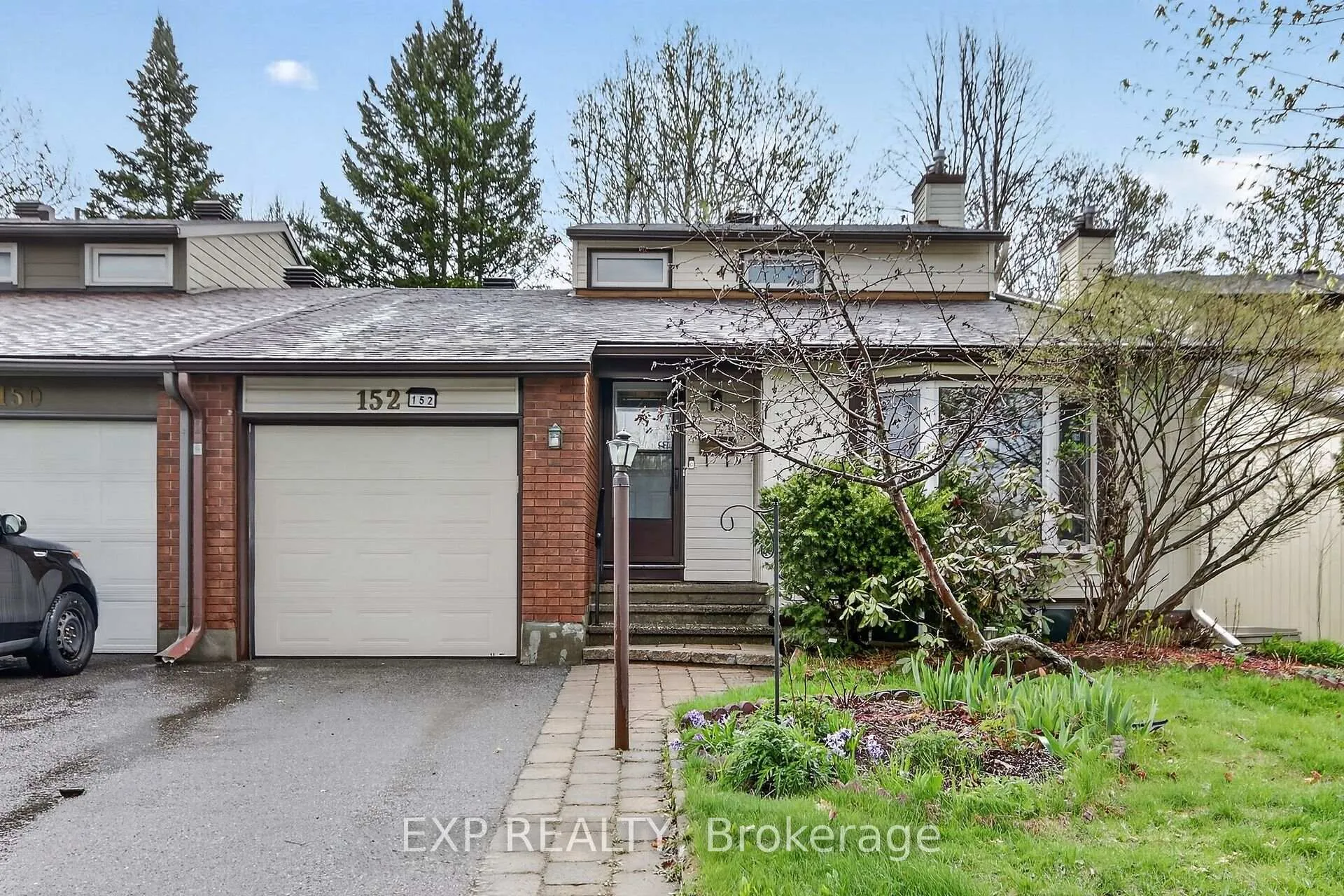 Photo 1 of 152 Burnetts Gr Circle, Ottawa, Barrhaven - Pheasant Run — HOMEH