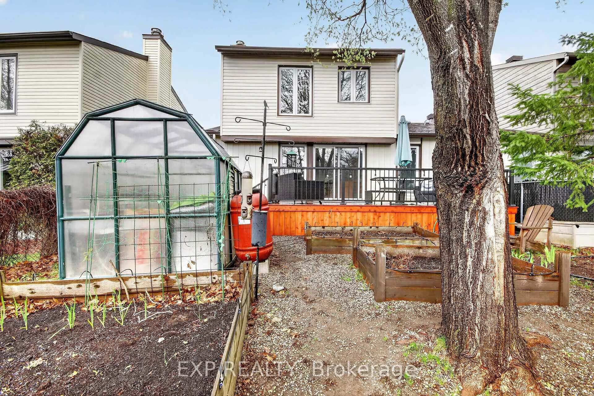 Photo 34 of 152 Burnetts Gr Circle, Ottawa, Barrhaven - Pheasant Run — HOMEH