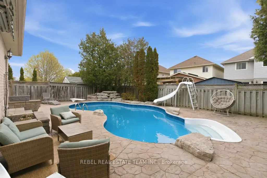 Photo 29 of 67 Avondale Drive, Clarington, Courtice — HOMEH