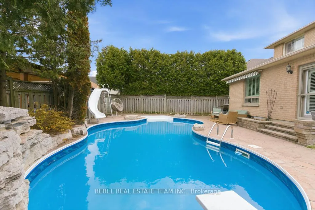 Photo 33 of 67 Avondale Drive, Clarington, Courtice — HOMEH