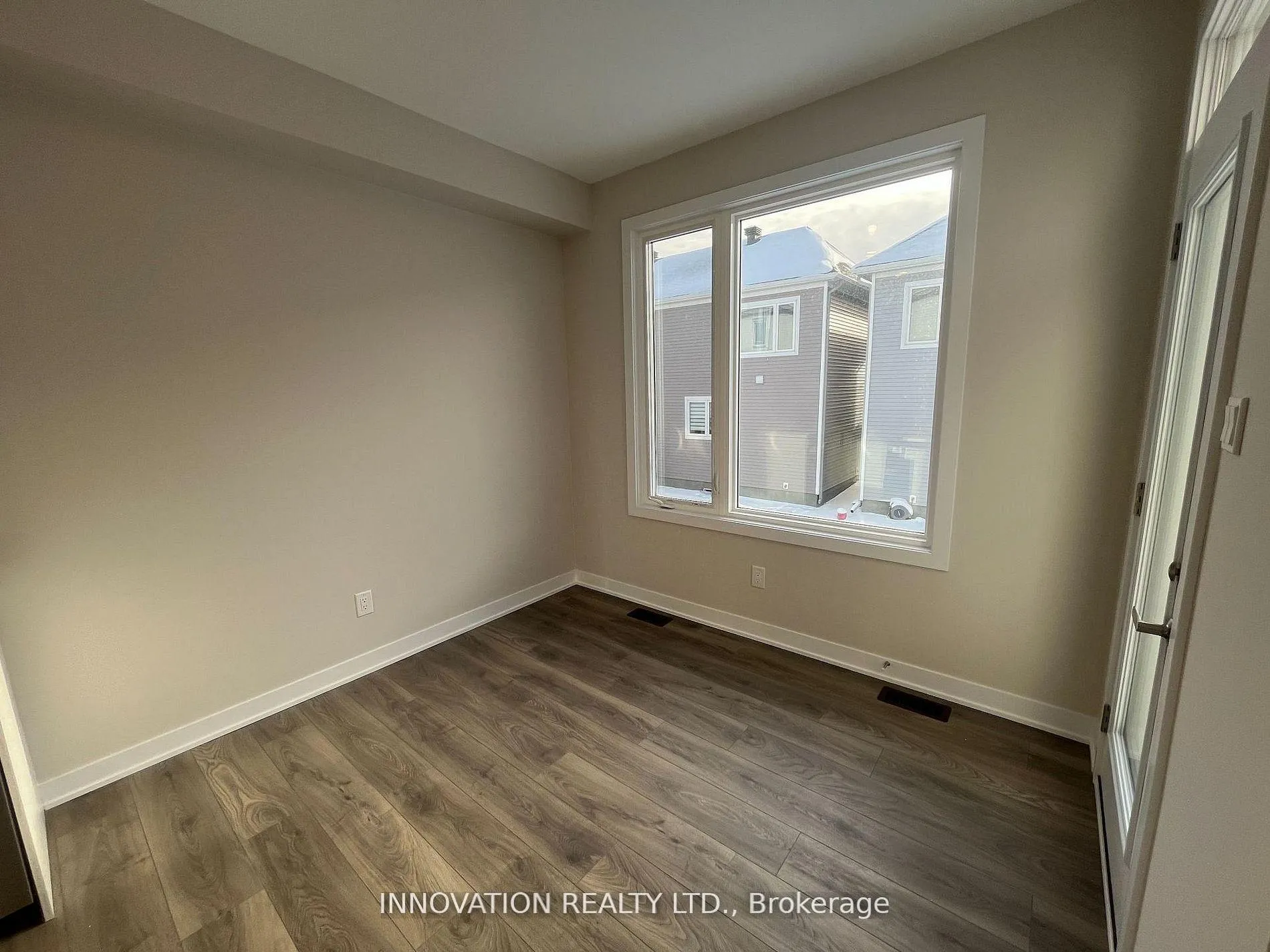 Photo 9 of 538 Promontory Place, Ottawa, Barrhaven - Half Moon Bay — HOMEH