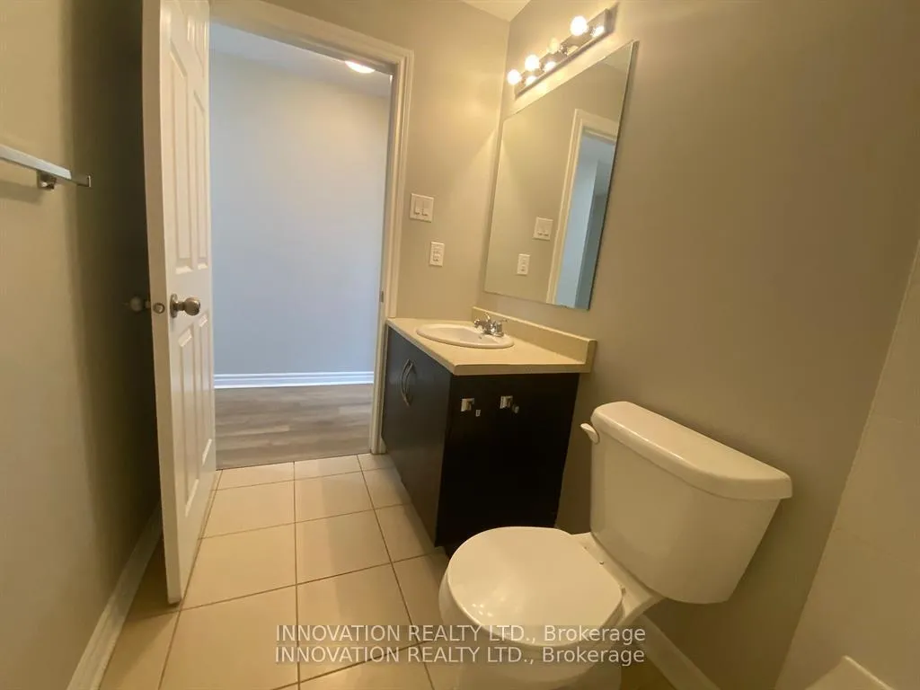 Photo 13 of Unit C, 857 Blackcomb Private, Ottawa, Elmvale Acres — HOMEH