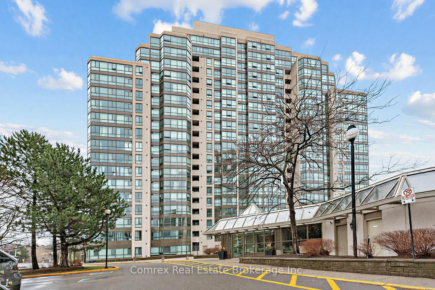 Front of Unit 704, 3233 Eglinton Avenue E