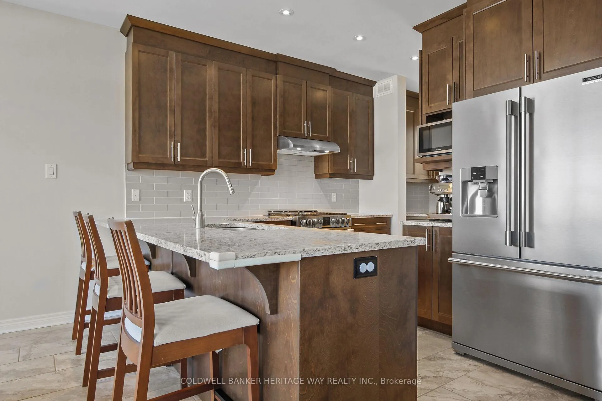 Photo 10 of 82 Dulmage Street, Carleton Place — HOMEH