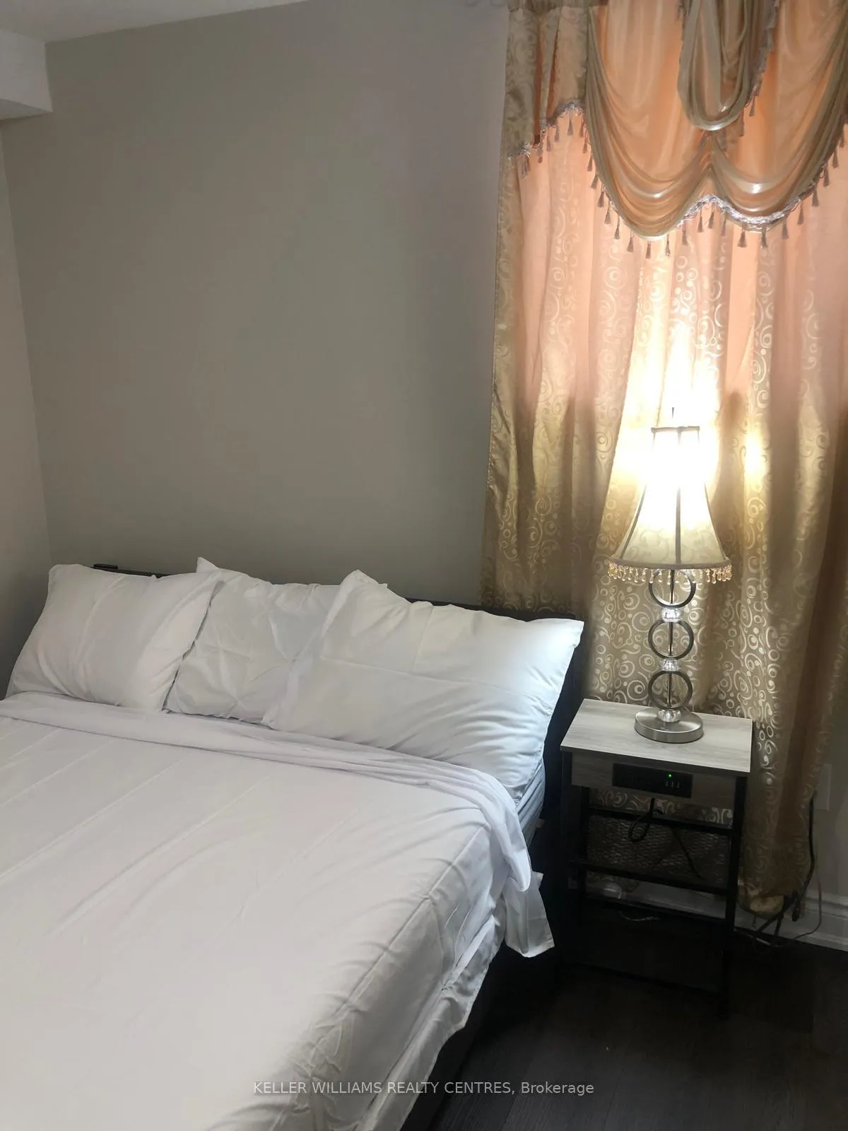 Photo 2 of 24 Hoxton Road E, Brampton, Northwest Brampton — HOMEH