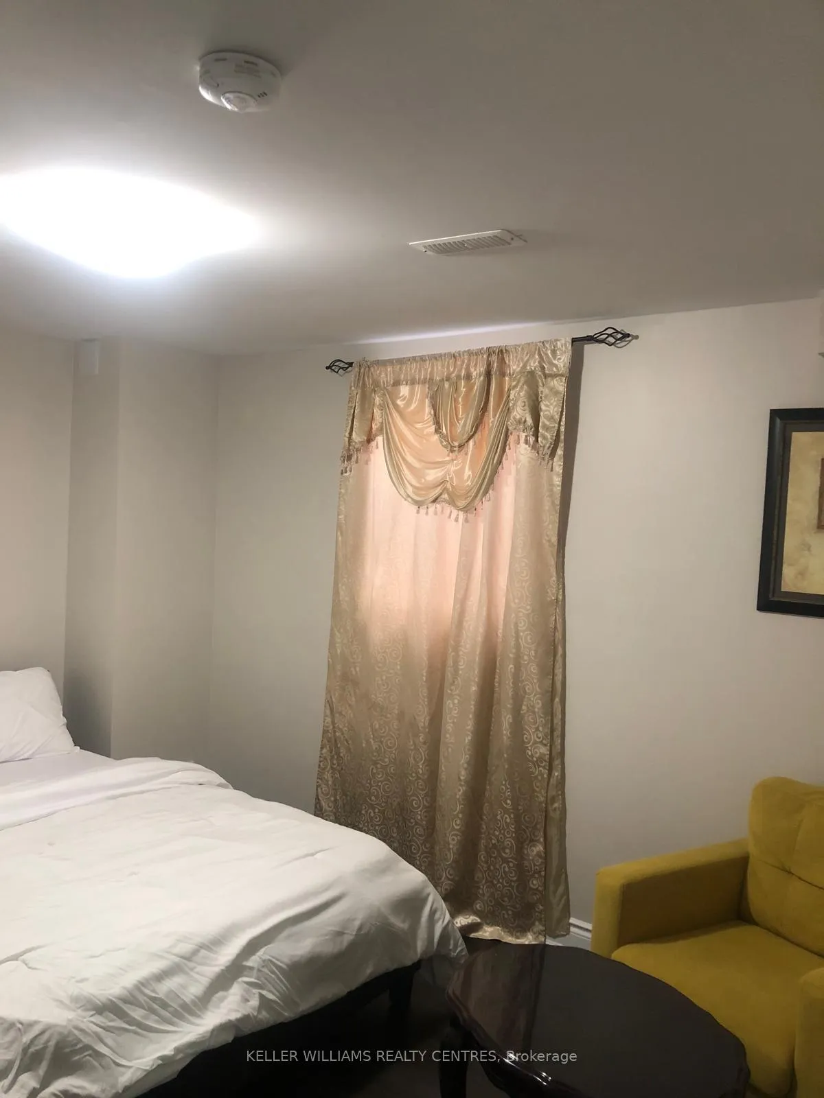 Photo 3 of 24 Hoxton Road E, Brampton, Northwest Brampton — HOMEH