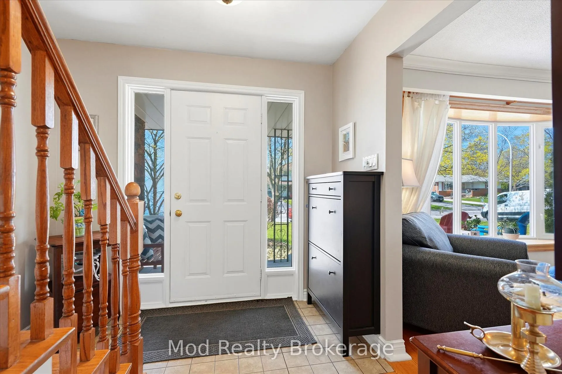 Photo 3 of 3070 Northview Crescent, Burlington, Palmer — HOMEH