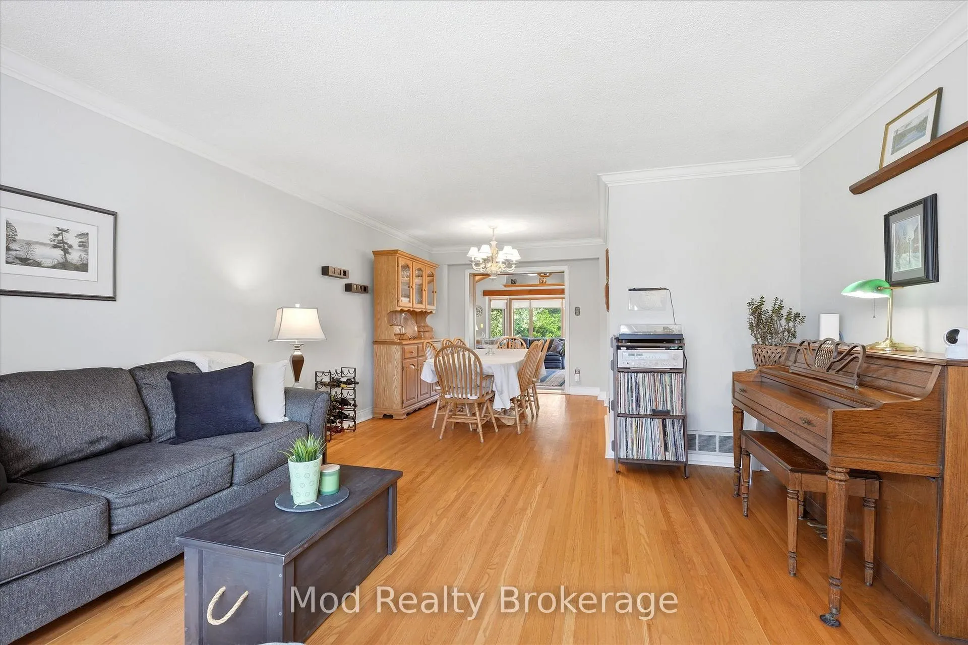 Photo 7 of 3070 Northview Crescent, Burlington, Palmer — HOMEH