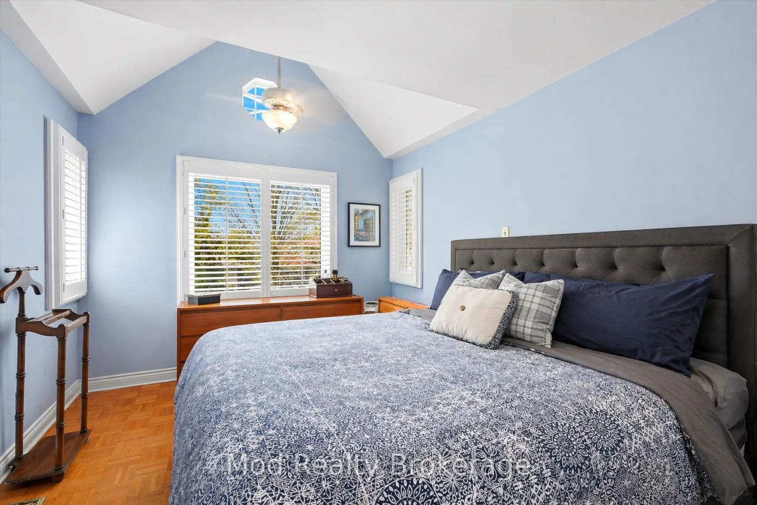 Photo 19 of 3070 Northview Crescent, Burlington, Palmer — HOMEH