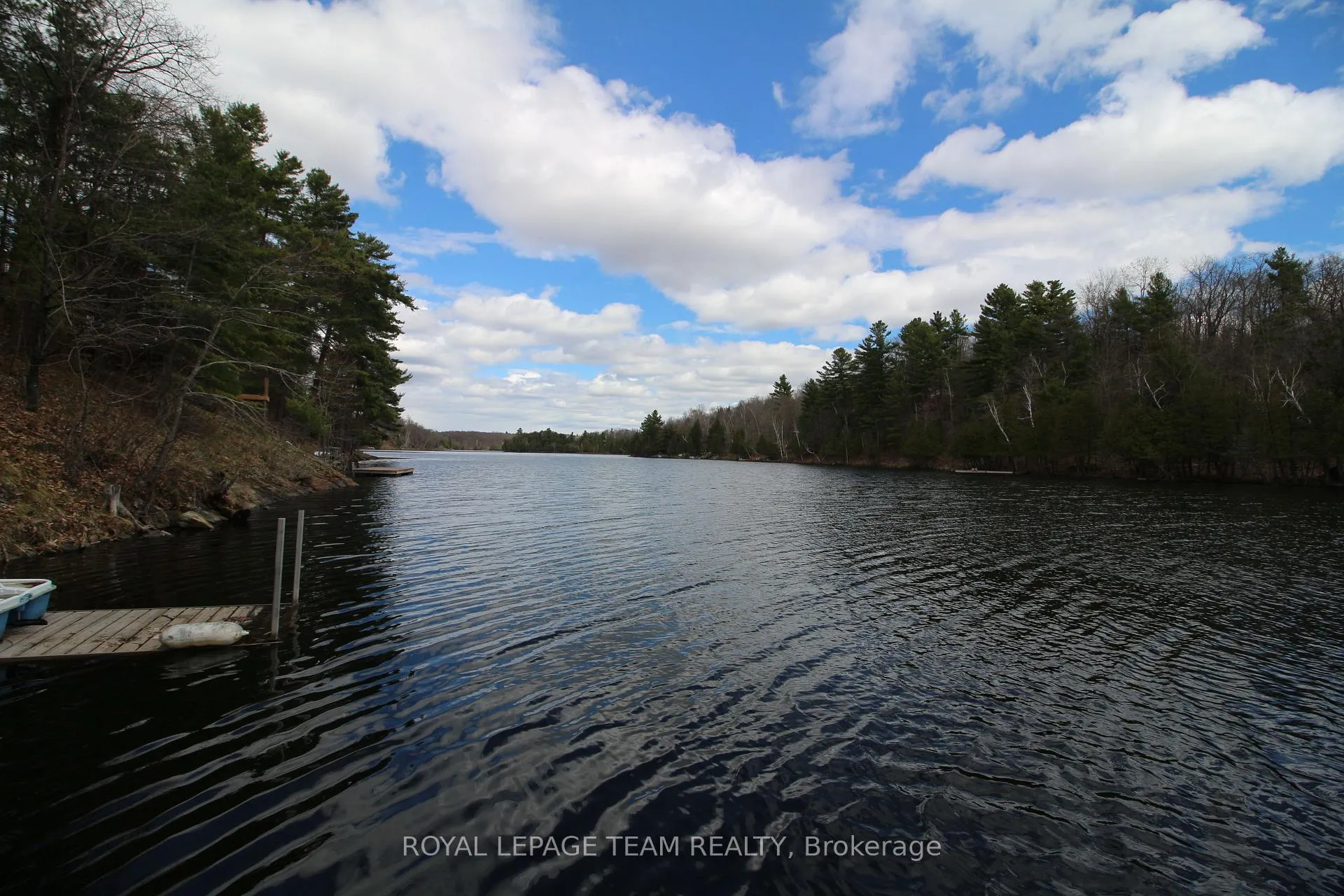 Photo 3 of 315 Silvery Lane, Tay Valley, Bathurst/Burgess & Sherbrooke (South Sherbrooke) Twp — HOMEH