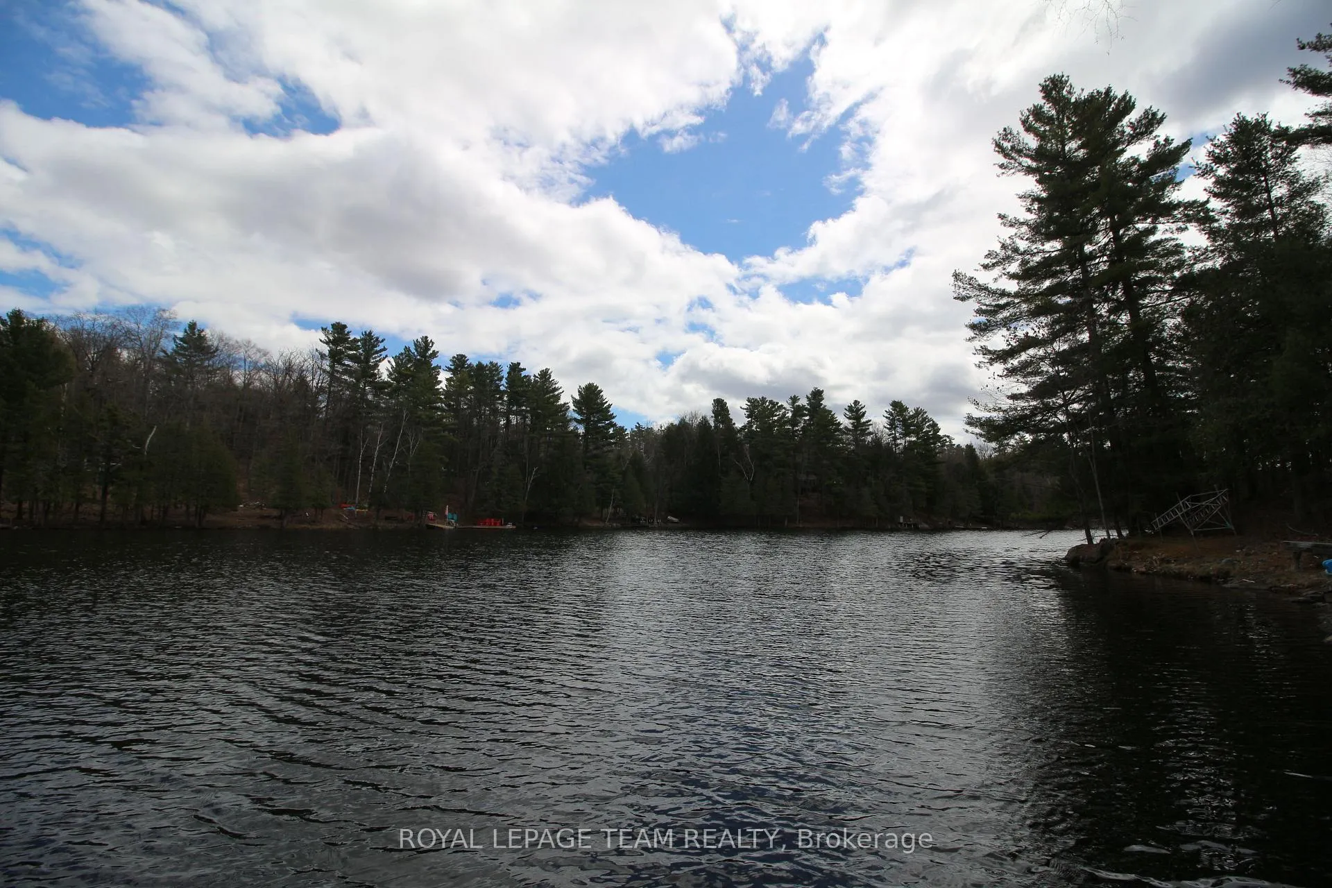 Photo 4 of 315 Silvery Lane, Tay Valley, Bathurst/Burgess & Sherbrooke (South Sherbrooke) Twp — HOMEH