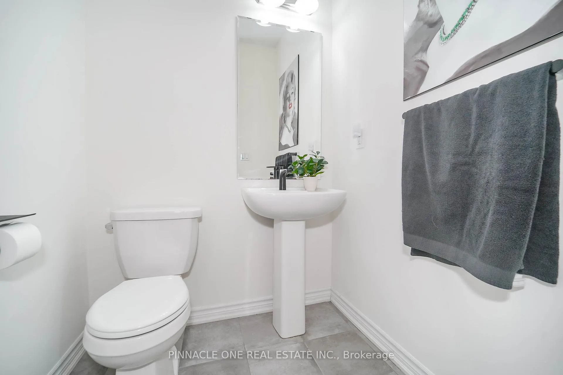 Photo 30 of 305 Danny Wheeler Boulevard, Georgina, Keswick North — HOMEH