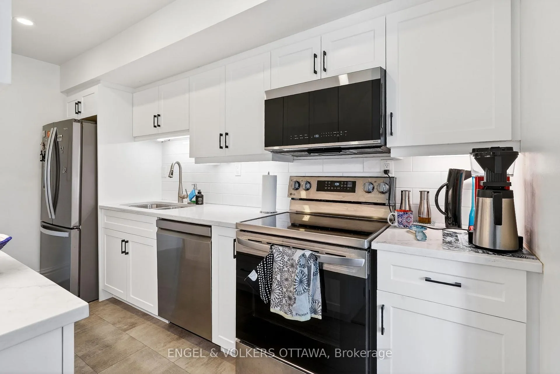 Photo 9 of Unit 2, 120 Lewis Street, Ottawa, Ottawa Centre/Golden Triangle — HOMEH