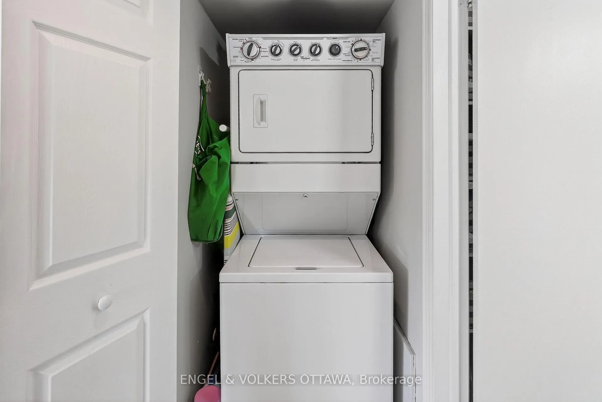 Photo 21 of Unit 2, 120 Lewis Street, Ottawa, Ottawa Centre/Golden Triangle — HOMEH